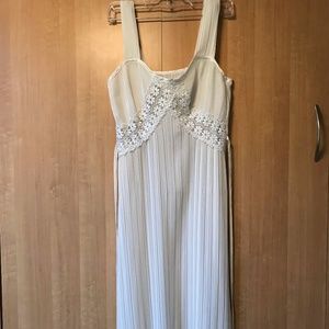 VINTAGE NIGHT GOWN